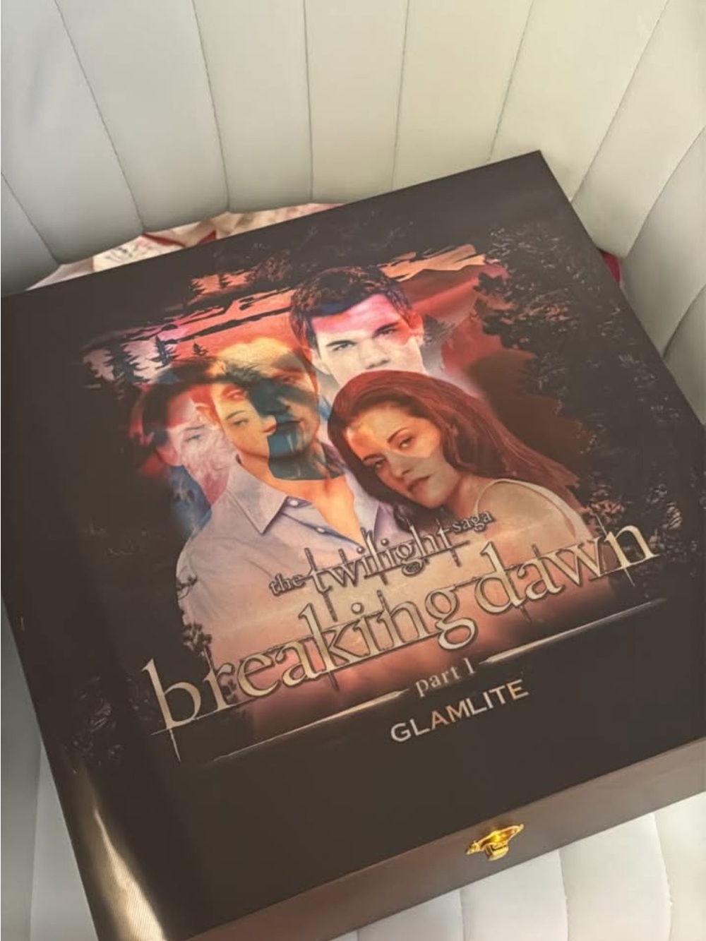 Breaking dawn Glamlite makeup box